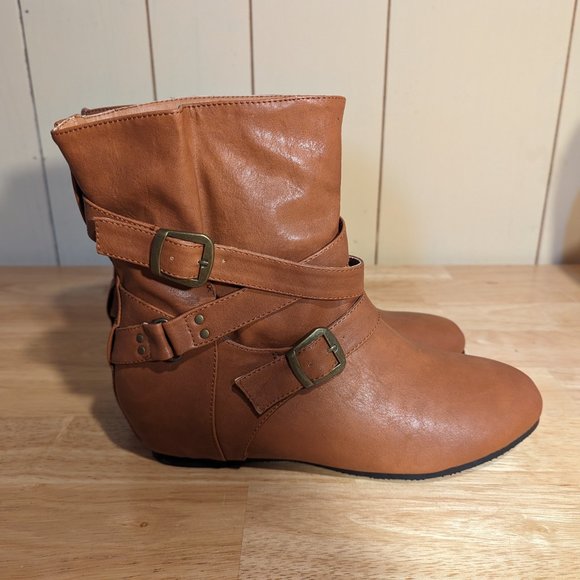 Brown ankle boots - Picture 3 of 7